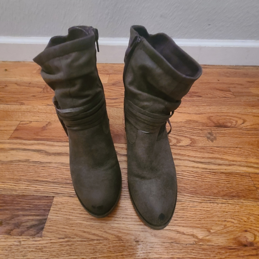 Booties - Picture 2 of 7